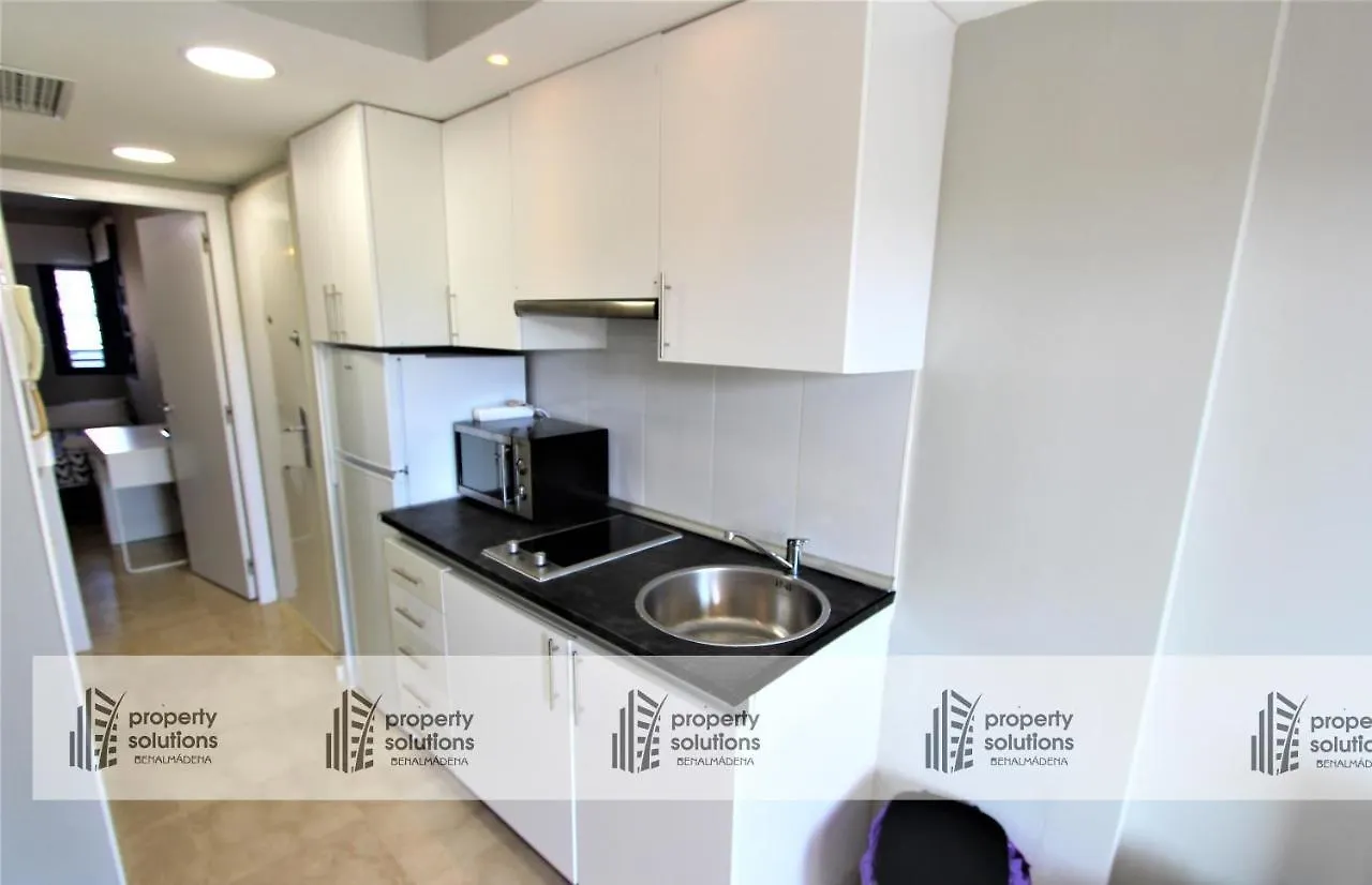 Los Patos II Apartamentos - A 300 m de playa - Piscina - PARKING GRATIS - EXCELENTE CONEXION WIFI Benalmádena