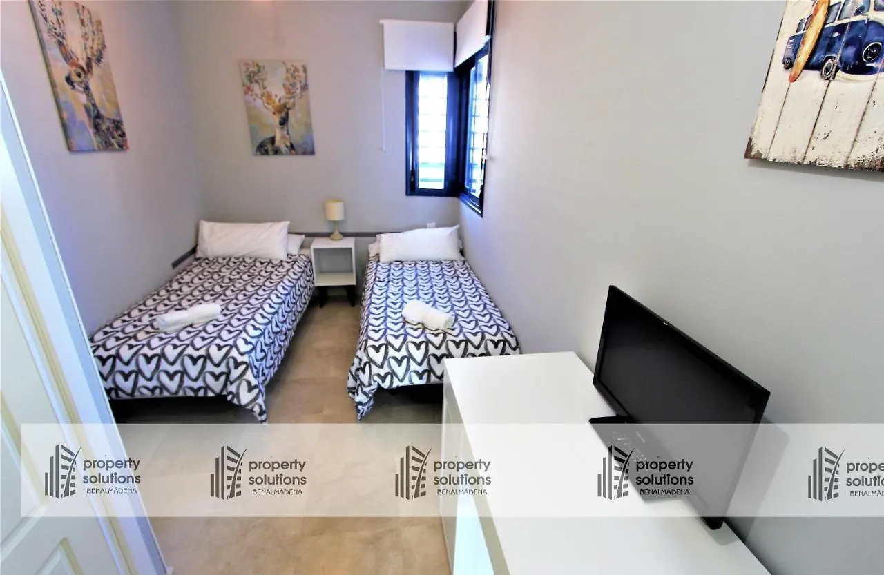 Los Patos II Apartamentos - A 300 m de playa - Piscina - PARKING GRATIS - EXCELENTE CONEXION WIFI Benalmádena 0*,  España