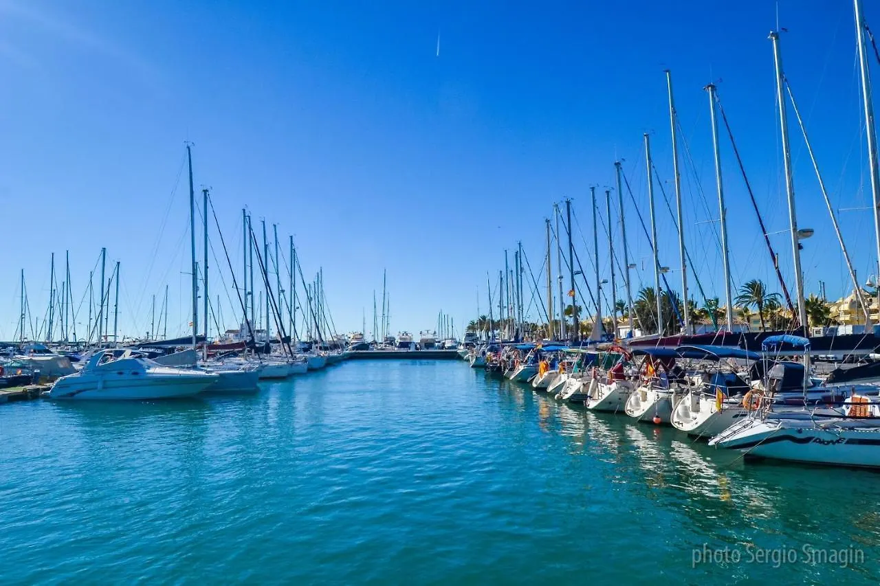 Los Patos II Apartamentos - A 300 m de playa - Piscina - PARKING GRATIS - EXCELENTE CONEXION WIFI Benalmádena España