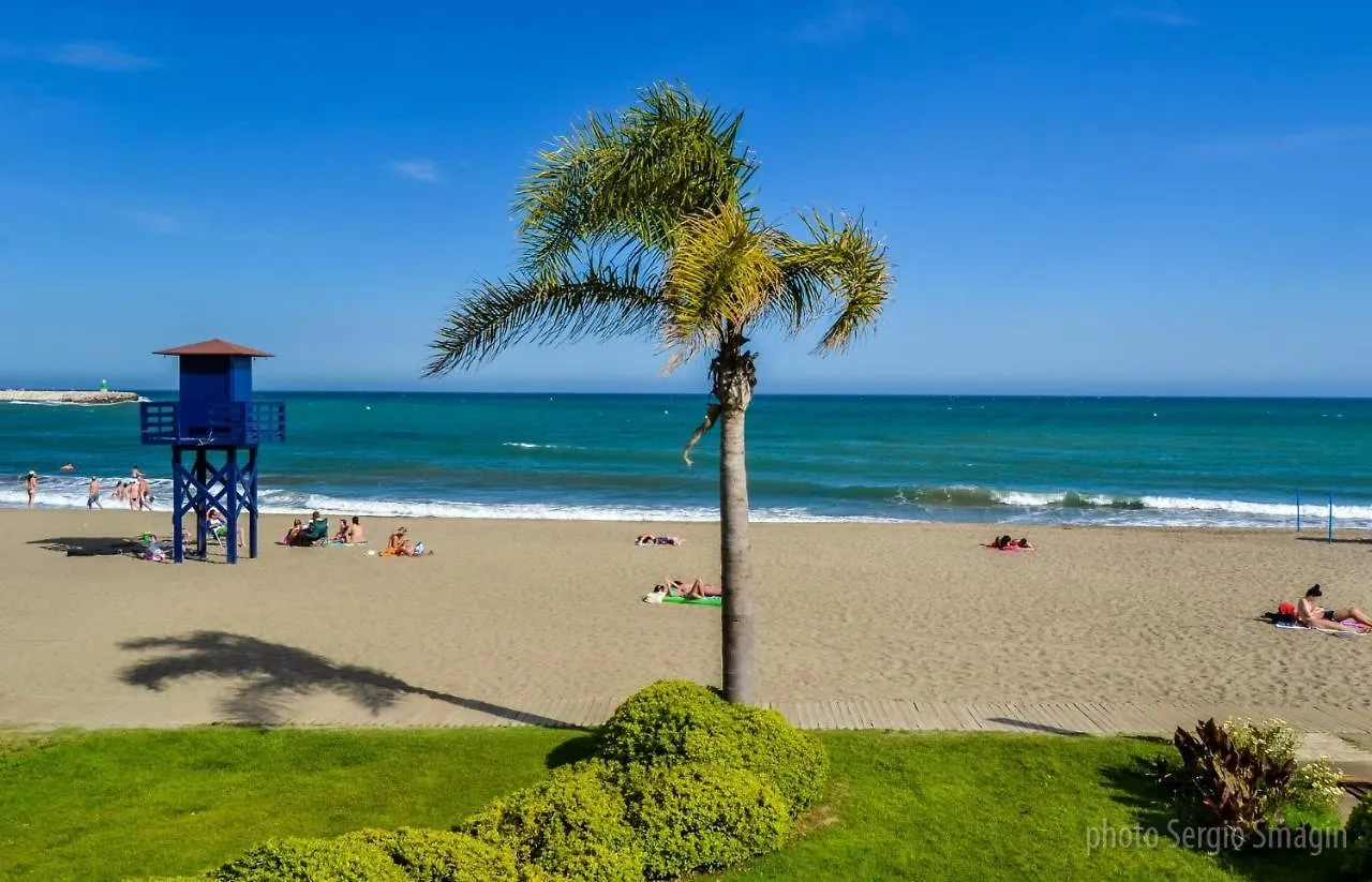 Los Patos II Apartamentos - A 300 m de playa - Piscina - PARKING GRATIS - EXCELENTE CONEXION WIFI Benalmádena